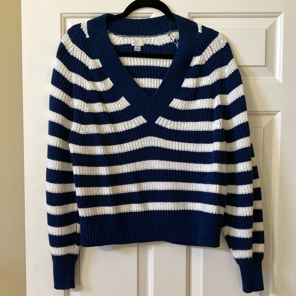 A New Day Sweater size S